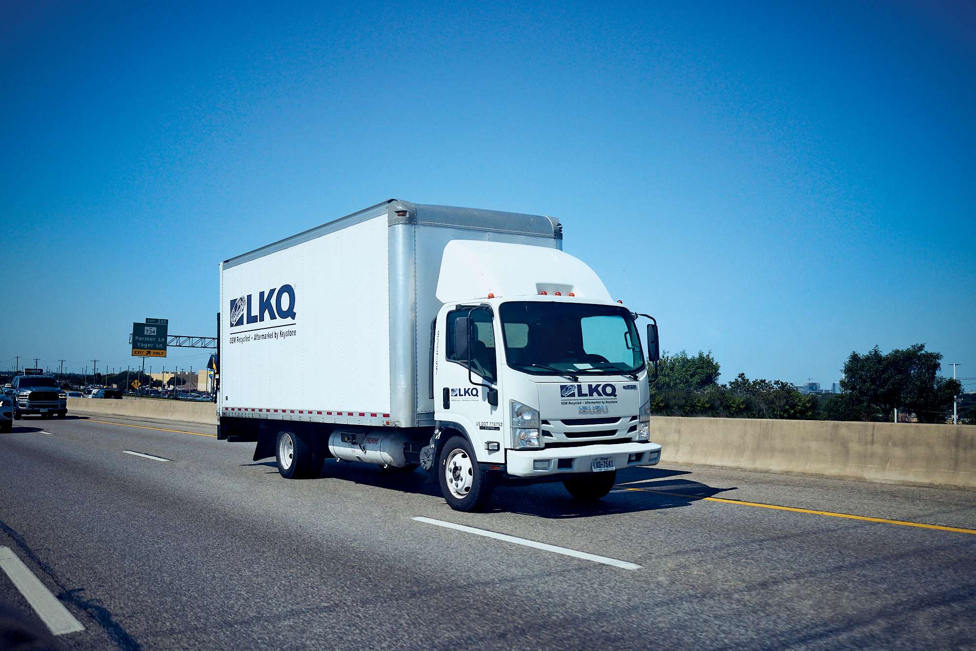 Propane Autogas Delivery Truck on the Road | PERC