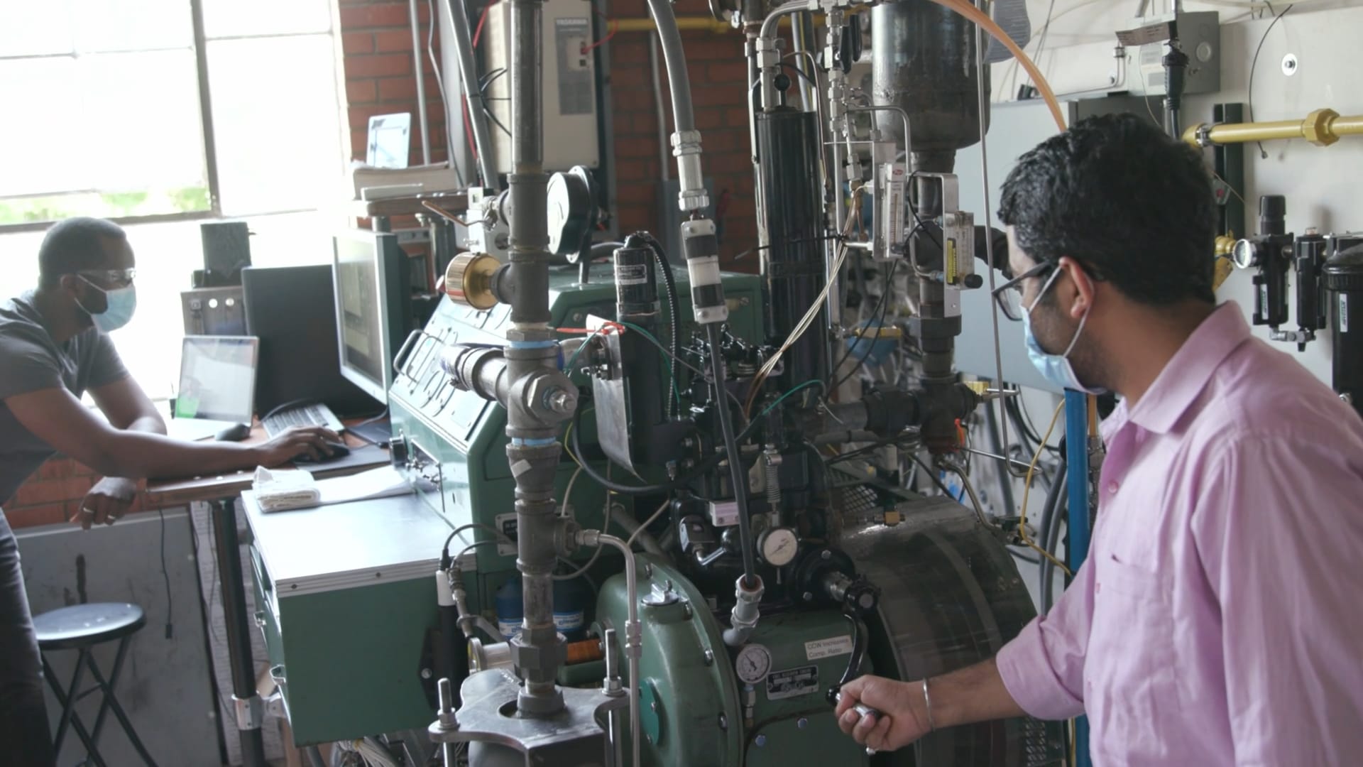 Researchers in the Engines and Energy Conversion Lab at the Powerhouse